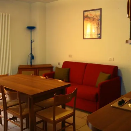 Elga Hotel apartamentowy Valdisotto