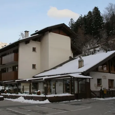 Hotel apartamentowy Elga *
