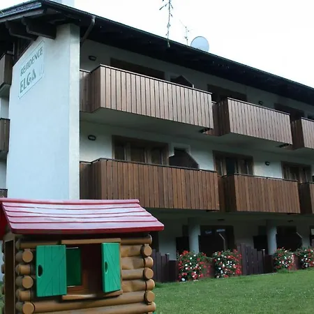 Elga Apartmanhotel *