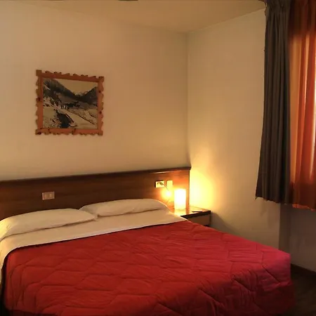 Aparthotel Elga *